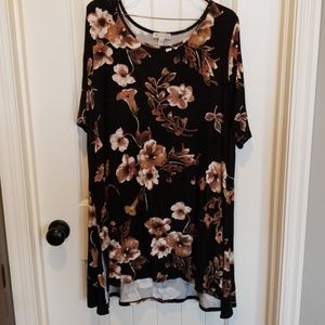 Short sleeve floral tunic